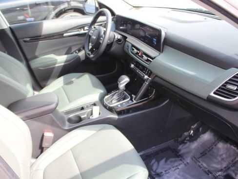 Certified 2024 Kia Seltos SX AWD/4WD image 34