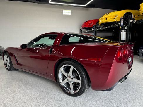 Used 2007 Chevrolet Corvette Coupe w/ Preferred Equipment Group RWD image 11