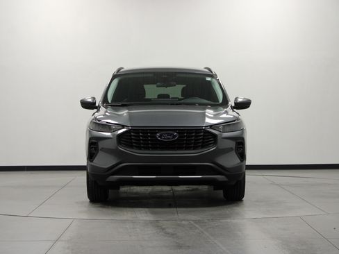 New 2026 Ford Escape SE image 9