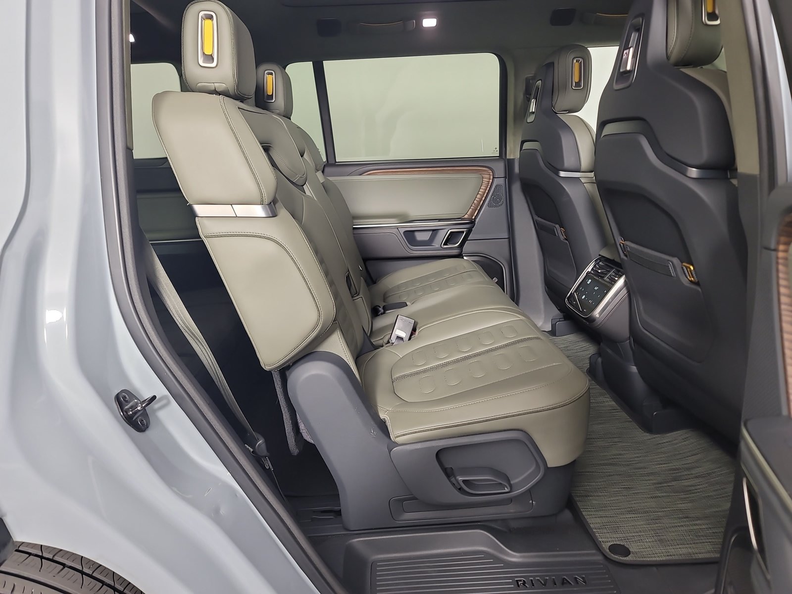 Used 2023 Rivian R1S Adventure Quad AWD/4WD image 23