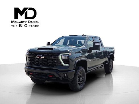 New 2026 Chevrolet Silverado 2500 ZR2 image 2