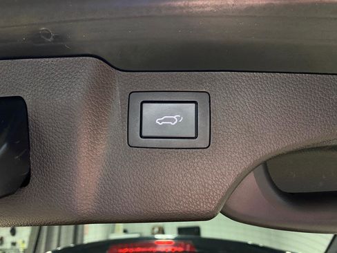 Used 2017 Hyundai Santa Fe Sport w/ 2.4L Tech Package 04 image 21