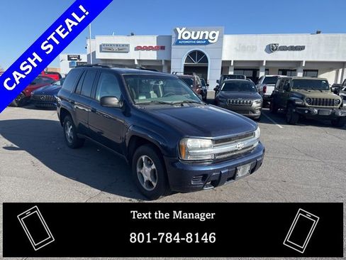 Used 2008 Chevrolet TrailBlazer 4WD w/ Smoker's Package image 1