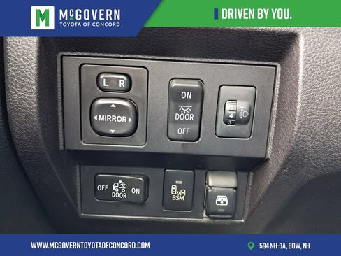 Used 2015 Toyota Tundra Limited w/ Limited Premium Package AWD/4WD image 19