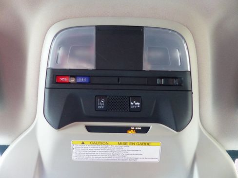 Used 2019 Subaru Crosstrek 2.0i Premium w/ Eyesight System image 30