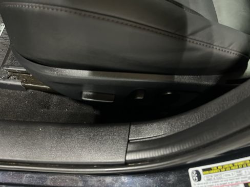 Used 2022 MAZDA MAZDA3 s FWD image 31