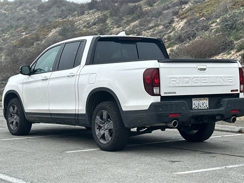Used 2024 Honda Ridgeline TrailSport image 5