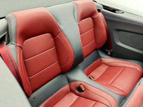 Used 2025 Ford Mustang GT Premium image 21