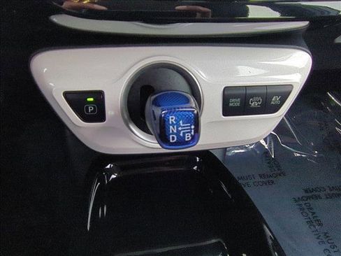 Used 2017 Toyota Prius Prime Plus image 12