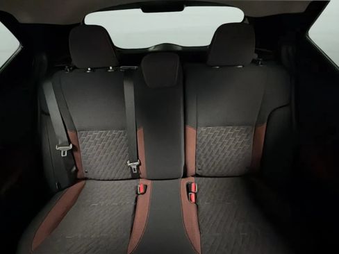Used 2021 Nissan Kicks SR FWD image 17