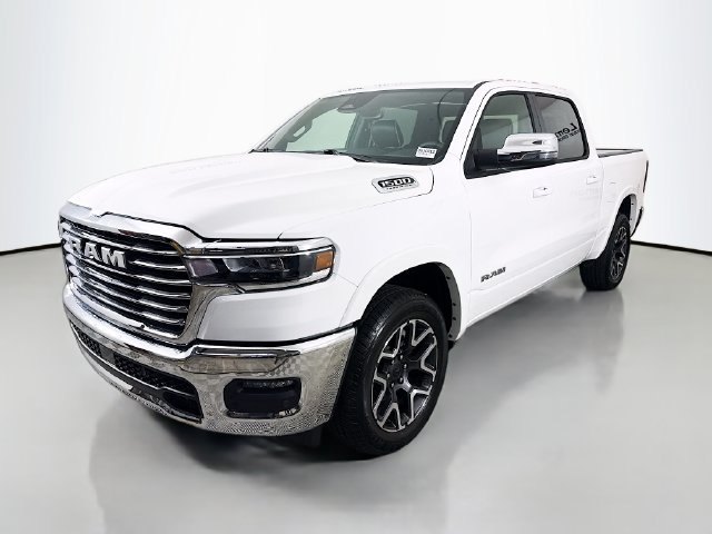 Used 2026 RAM 1500 Laramie AWD/4WD image 3