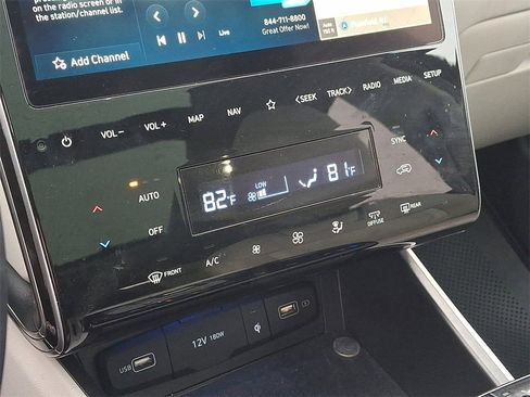 Used 2023 Hyundai Tucson Limited image 17