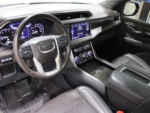 Used 2021 GMC Yukon Denali w/ LPO, Illumination Package AWD/4WD image 44