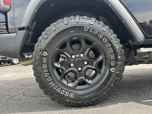 Used 2023 Jeep Wrangler Unlimited Sport AWD/4WD image 18