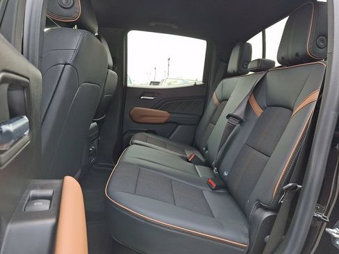 New 2026 GMC Canyon AT4 AWD/4WD image 6