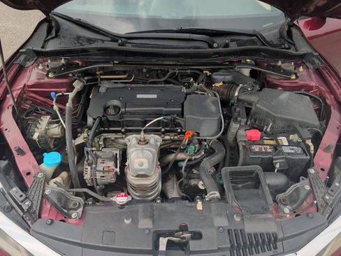 Used 2017 Honda Accord Sport image 28