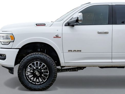 Used 2020 RAM 3500 Laramie image 12