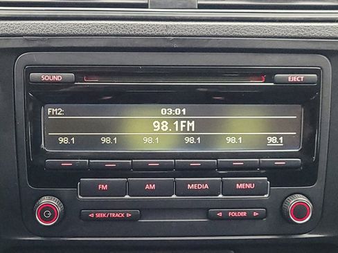 Used 2015 Volkswagen Jetta S image 25