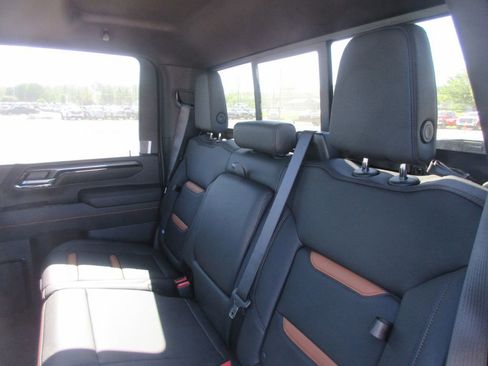 New 2026 GMC Sierra 2500 AT4 w/ AT4 Premium Plus Package AWD/4WD image 13