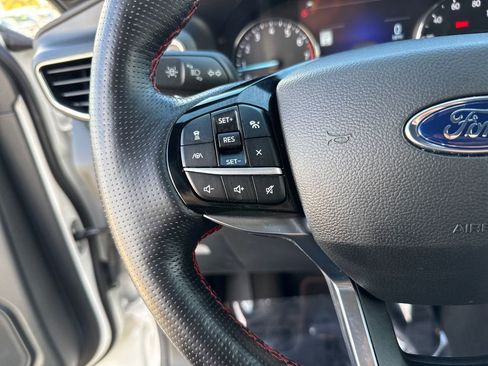 Used 2022 Ford Explorer ST-Line image 15