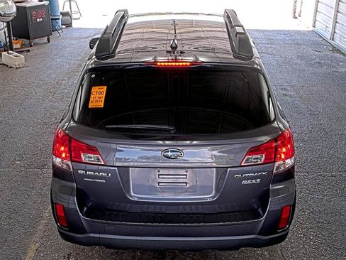 Used 2014 Subaru Outback 2.5i Premium AWD/4WD image 4