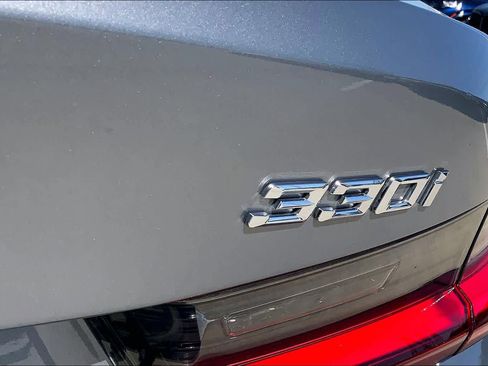 Used 2024 BMW 330i Sedan image 30