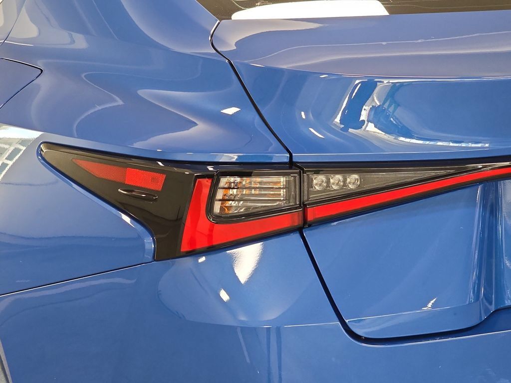 Used 2023 Lexus IS 300 w/ Premium Package RWD image 32
