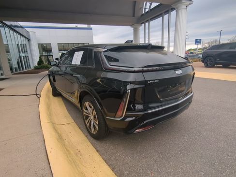 Certified 2024 Cadillac Lyriq Luxury w/ LPO, Floor Liner Package image 5