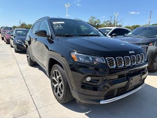 Used 2025 Jeep Compass Limited AWD/4WD video 1
