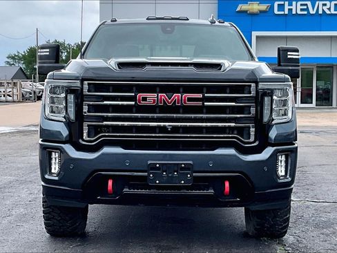 Used 2020 GMC Sierra 2500 AT4 w/ AT4 Premium Package image 3