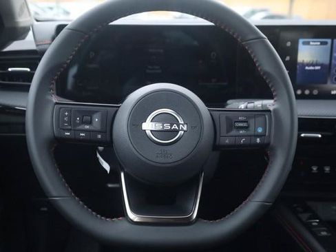 New 2026 Nissan Kicks SR AWD/4WD image 8