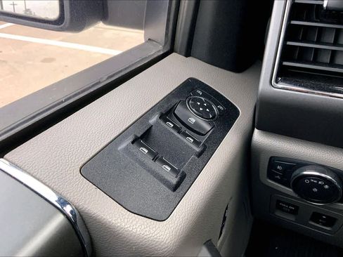 Used 2019 Ford F150 XLT w/ Equipment Group 301A Mid RWD image 35