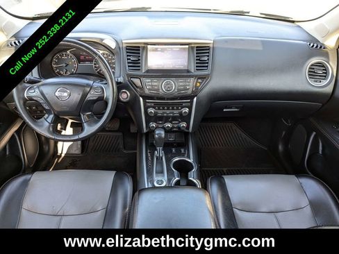 Used 2019 Nissan Pathfinder SL image 18
