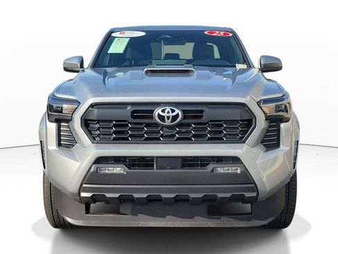 Certified 2025 Toyota Tacoma TRD Sport RWD image 2