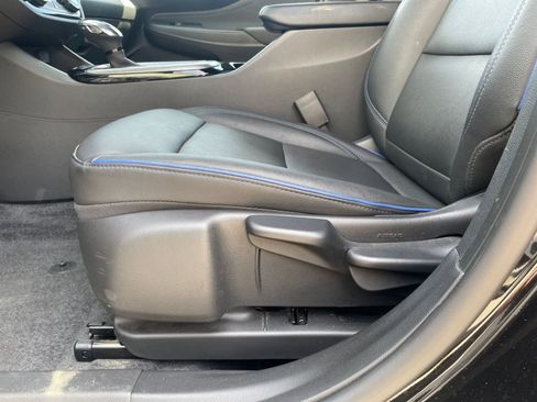 Used 2025 Buick Envista Sport Touring image 22