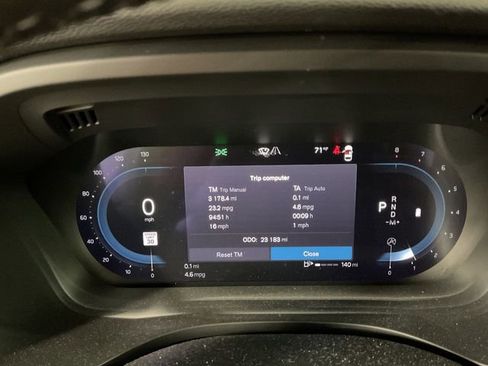 Used 2024 Volvo XC60 B5 Plus image 7