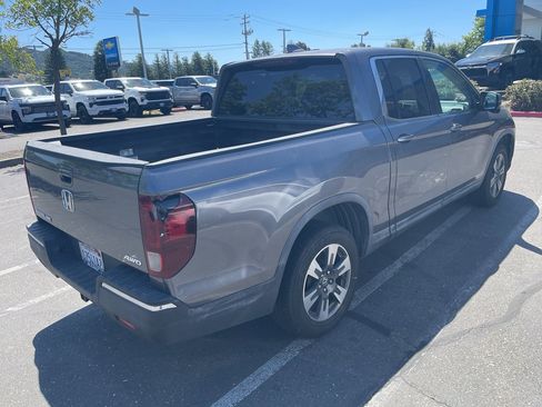 Used 2017 Honda Ridgeline RTL-T image 4