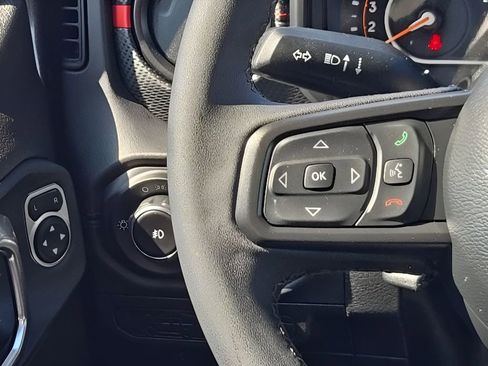 Used 2026 Jeep Wrangler Unlimited Rubicon AWD/4WD image 27