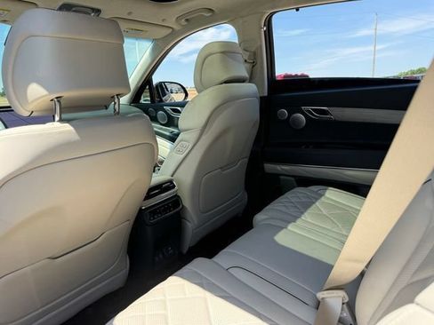 Used 2025 Genesis GV80 3.5T Prestige AWD/4WD image 27