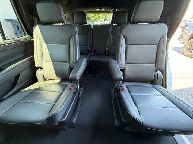 Used 2022 Chevrolet Tahoe Z71 w/ Luxury Package AWD/4WD image 18