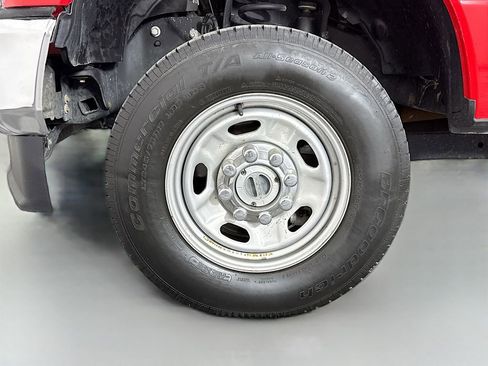 Used 2020 Ford F250 XL w/ Power Equipment Group image 26