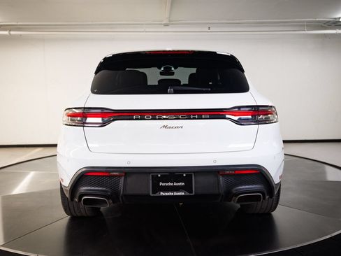 Certified 2023 Porsche Macan AWD/4WD image 6