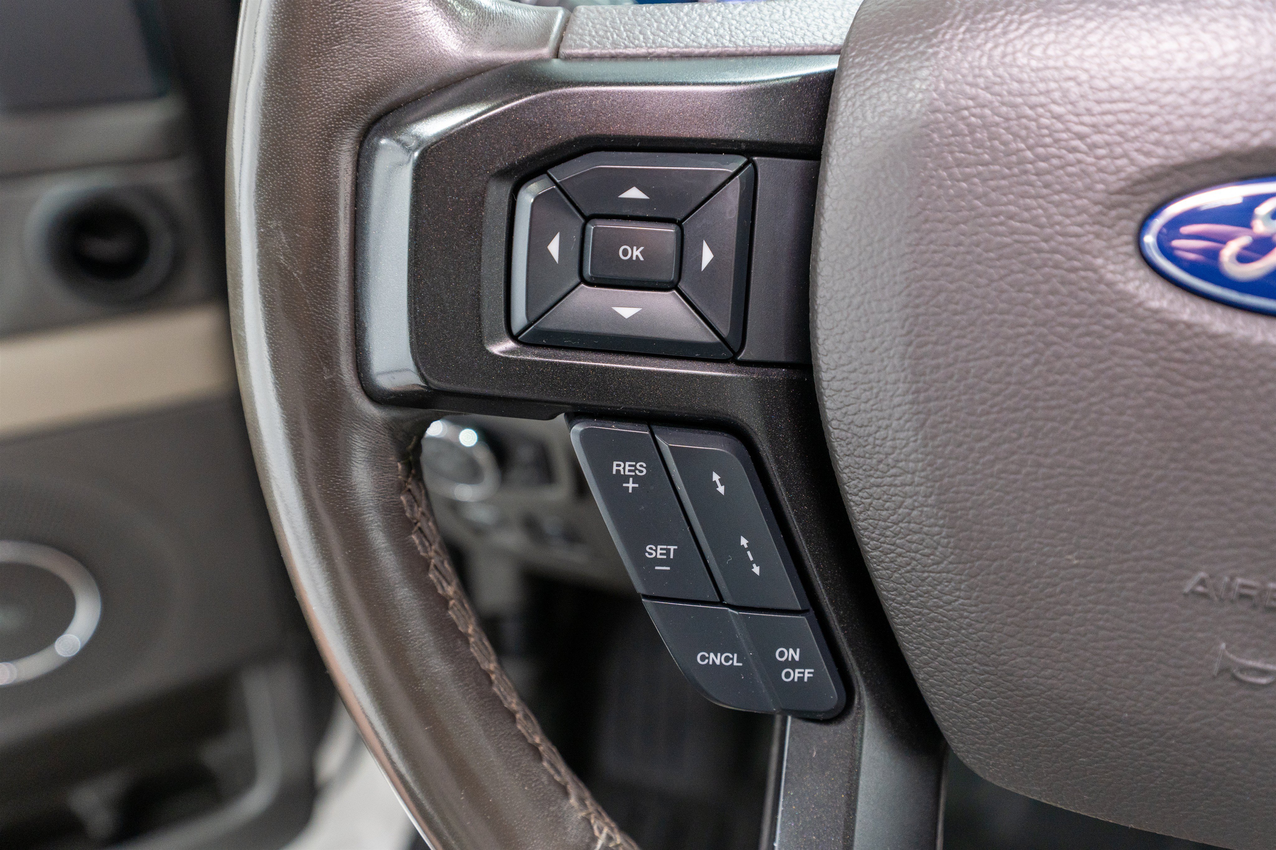 Used 2019 Ford Expedition Limited w/ Equipment Group 302A RWD image 29