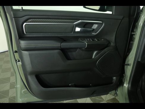 New 2026 RAM 1500 4x4 Crew Cab image 19