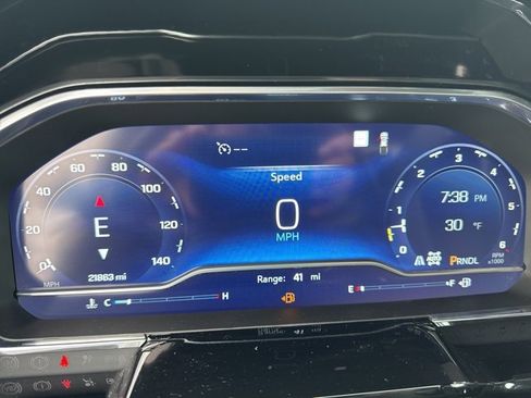 Used 2022 Chevrolet Silverado 1500 LT image 13