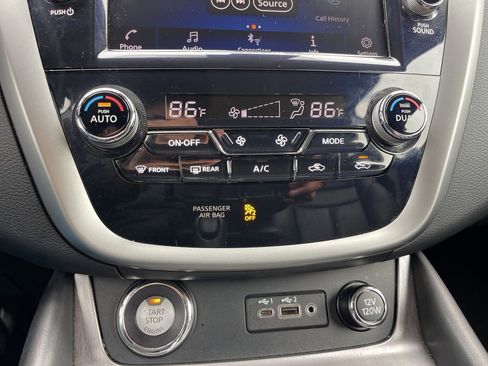 Used 2023 Nissan Murano SV image 12