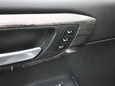 Used 2023 Toyota Highlander Platinum AWD/4WD image 20