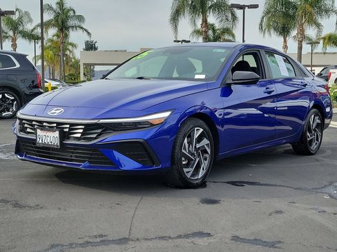 Certified 2025 Hyundai Elantra Sport image 5