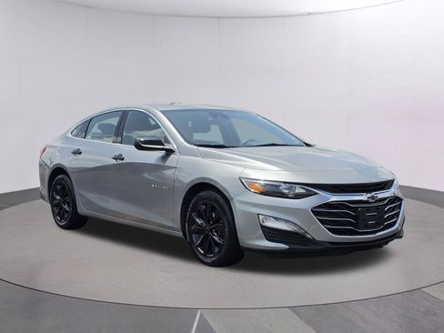 Used 2024 Chevrolet Malibu LT FWD image 4