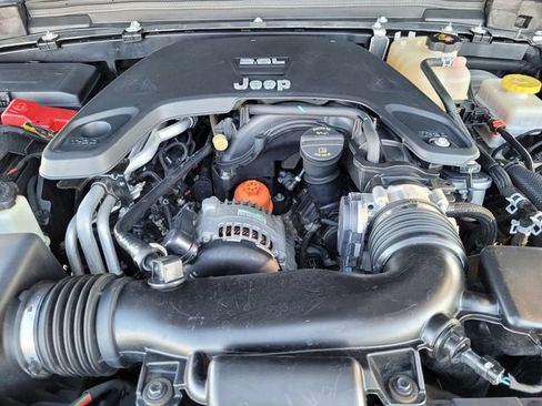 Used 2020 Jeep Wrangler Unlimited Sport S AWD/4WD image 20
